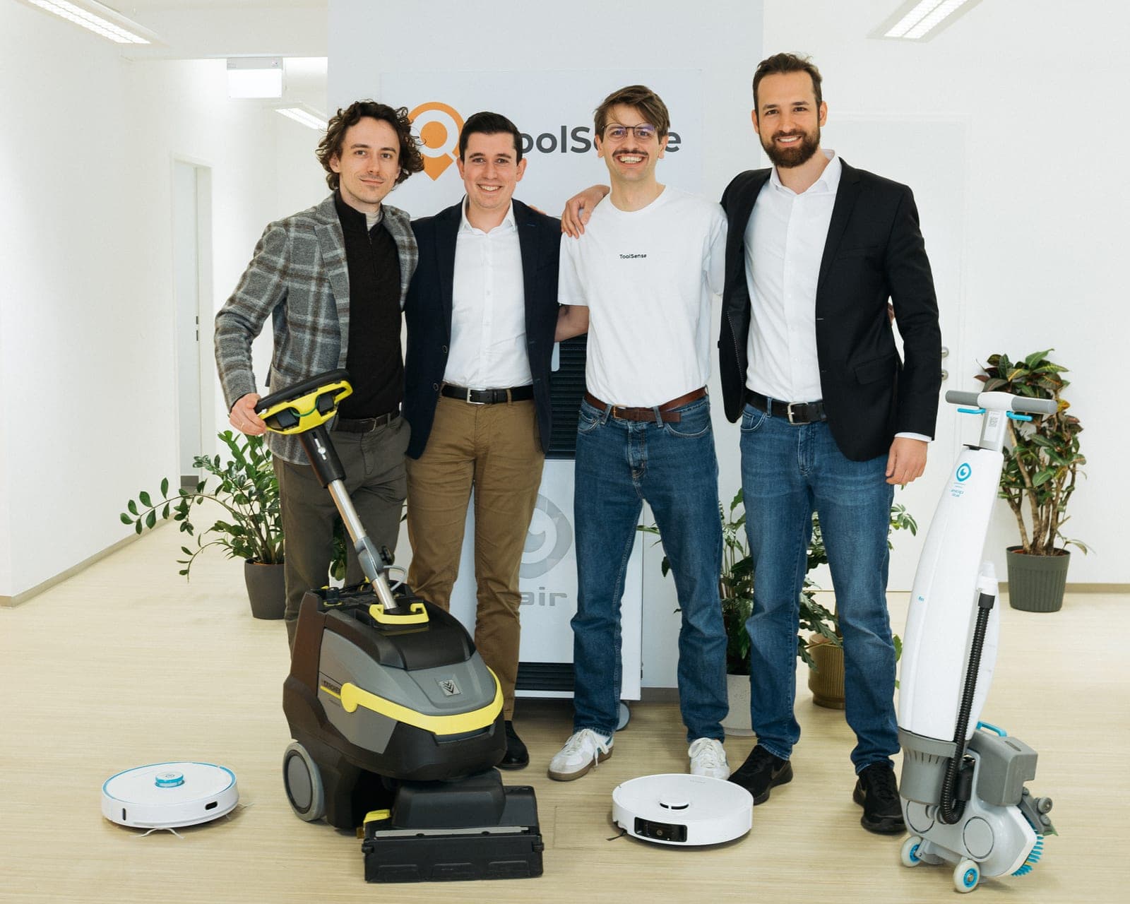 Équipe de direction ToolSense : Rostyslav Yavorskyi (CTO et co-fondateur), Michail Stamenov (Head of Finance), Benjamin Petterle (CPO et co-fondateur), Alexander Manafi (CEO et co-fondateur).